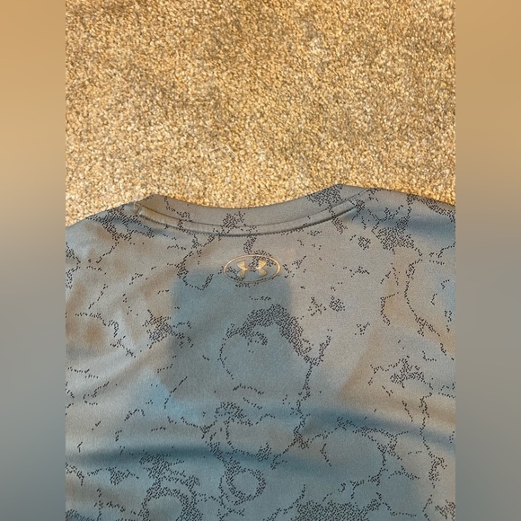 2  Underarmour Dri-Fit. Size Small. - Picture 4 of 8